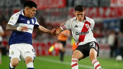 River y Gimnasia se enfrentan en el Monumental.