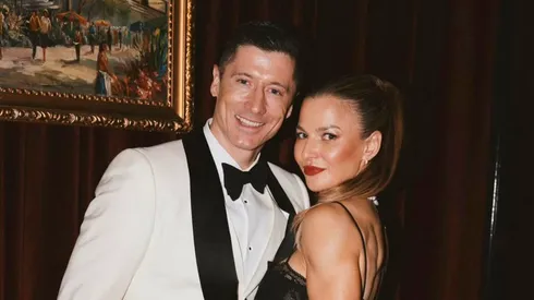 Robert Lewandowski junto a su esposa, en Año Nuevo.