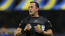 Fernando Espinoza, árbitro del fútbol argentino.