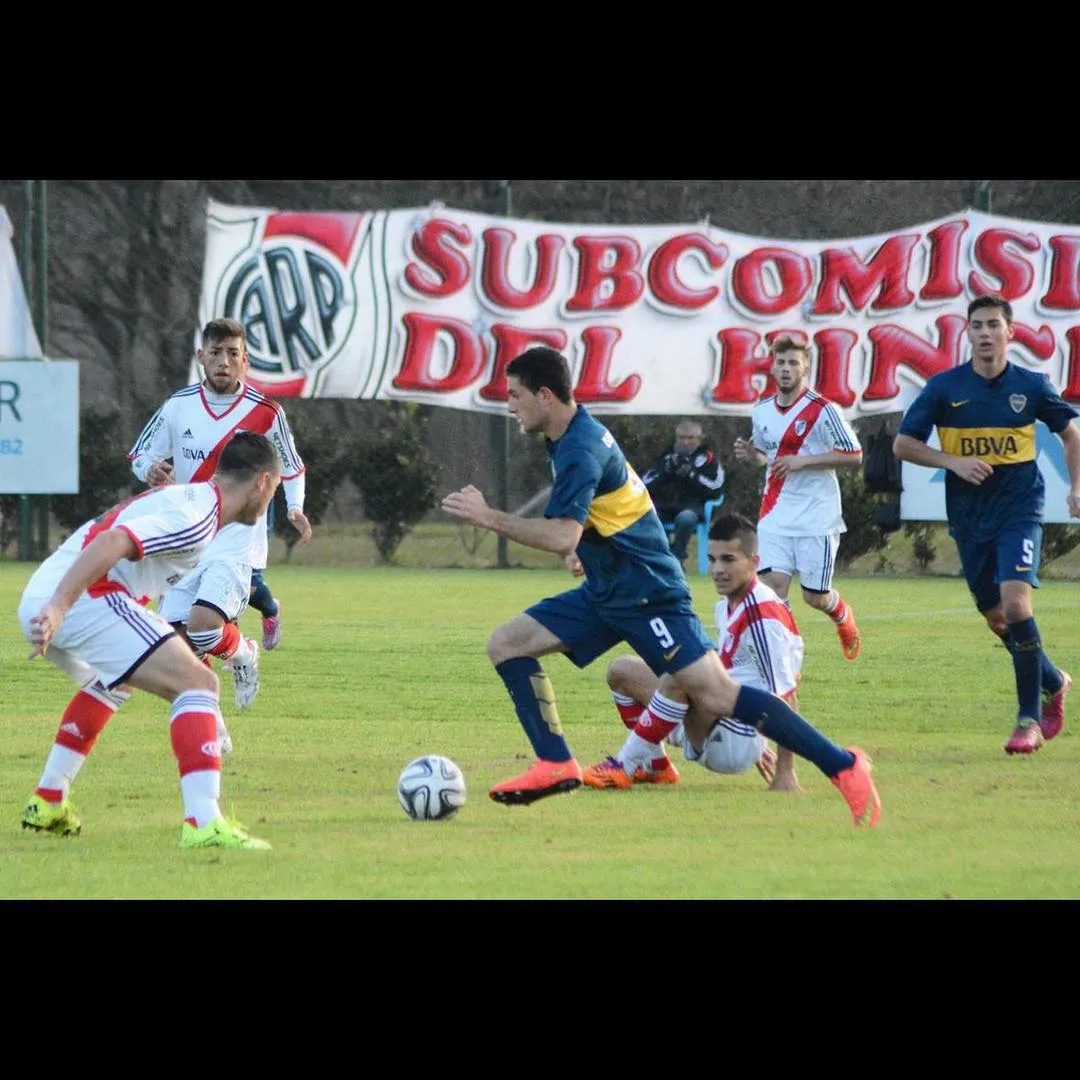 Chmea en un Superclásico de inferiores (@jonychmea en Instagram)