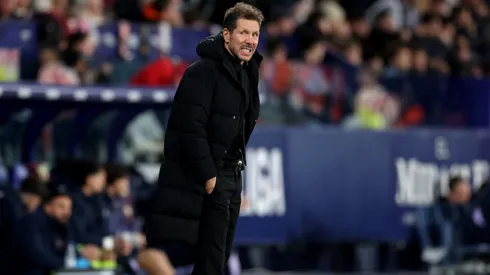 Diego Simeone, tras el empate 0 a 0 del Atlético de Madrid con el Levante, con clara ironía, dijo que la exigencia por la falta de fichajes lo elevan como entrenador.