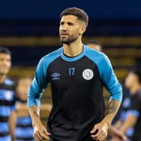 Lisandro López se recibió de DT a los 36 años