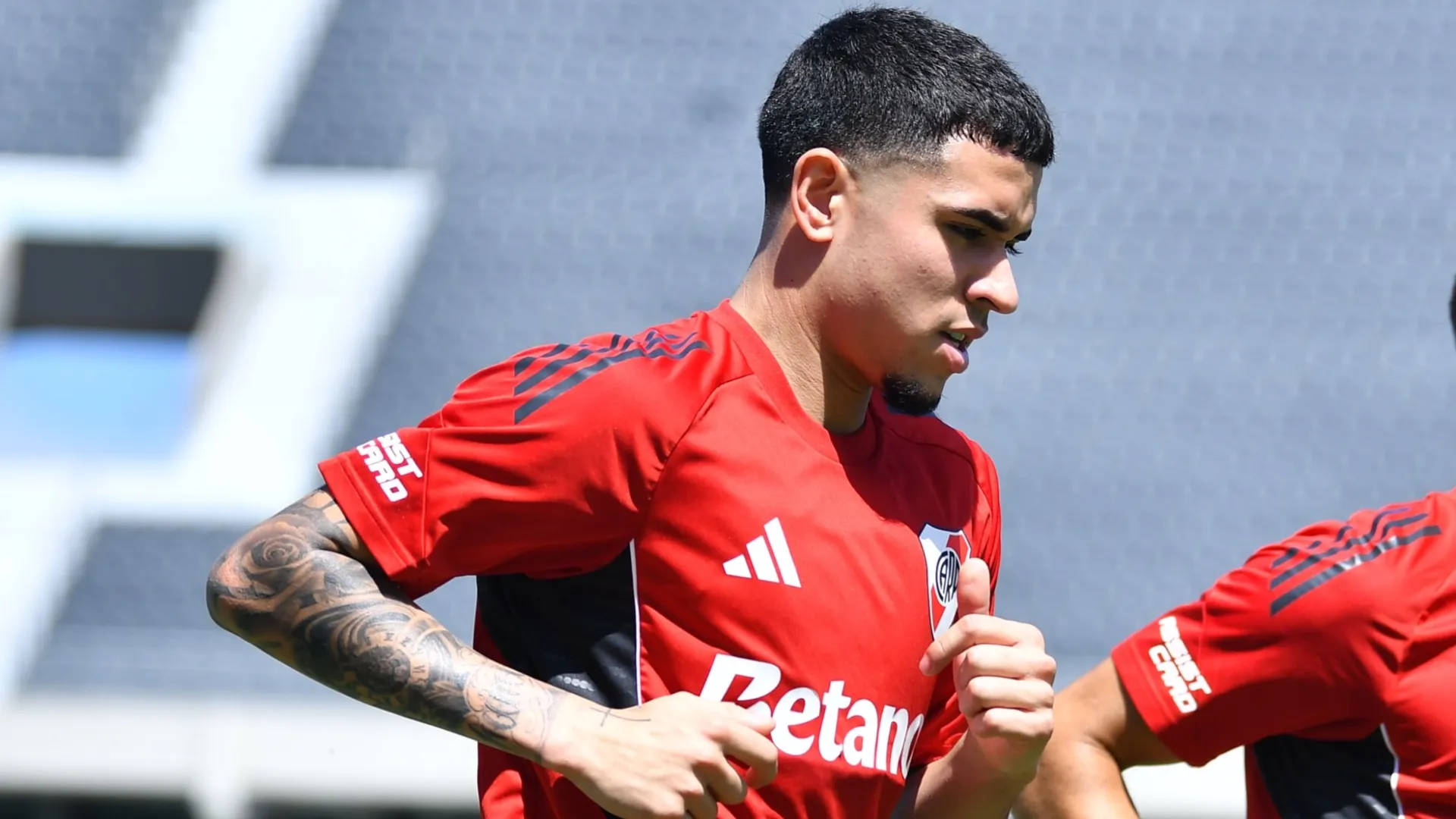 Kendry Páez, a la espera de jugar su primer partido con River (Prensa River).