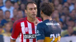 Daniel Osvaldo le ofrece pasto a Desábato