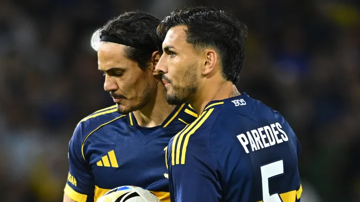 Edinson Cavani y Leandro Paredes.
