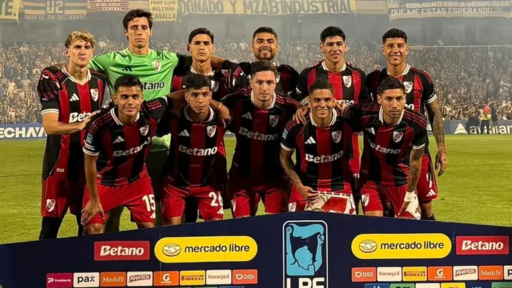 Los once titulares de River en Rosario.
