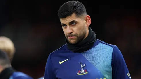 Cristian Romero fue sustituido en el entretiempo con el Manchester City por una molestia muscular.