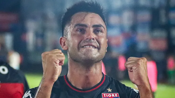 Pity Martínez, volante de Tigre.