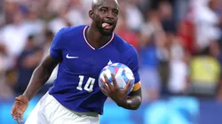 El goleador francés debe tomar una decisión sobre su futuro