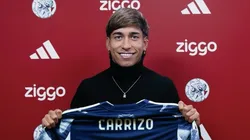 El ex Vélez fue presentado en Ajax.