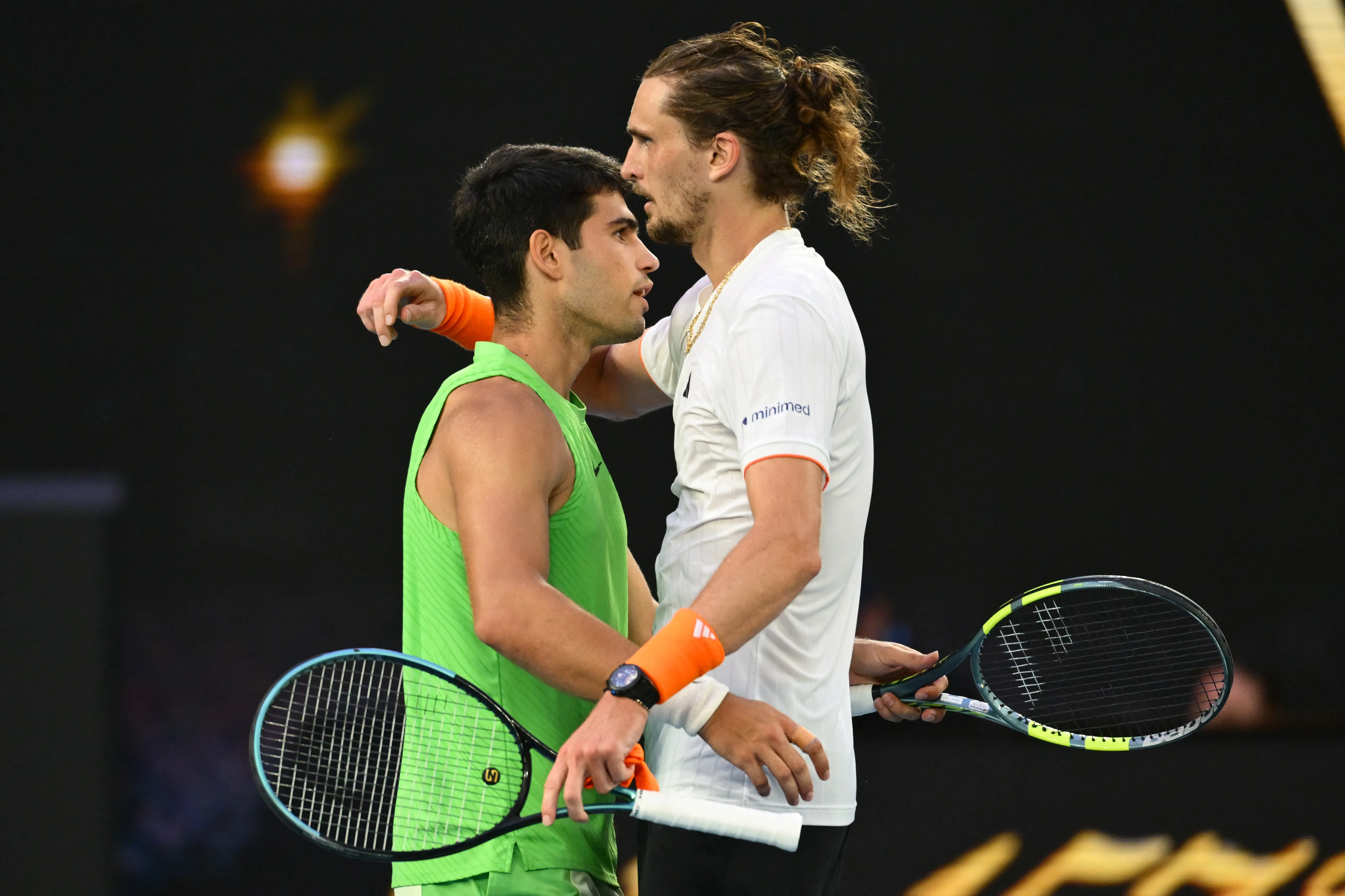 Zverev ante Alcaraz en Australia. (Foto: Getty)