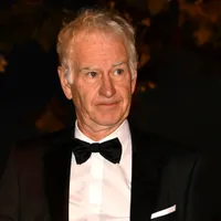 McEnroe desató su ira contra un fanático que lo esperó en el aeropuerto