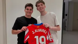 Julián Alvarez junto al streamer Davoo Xeneize.