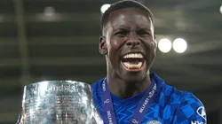 El defensor quedó libre tras un breve paso por el fútbol de Rumania.