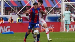 Huracán y San Lorenzo chocan en Parque Patricios.