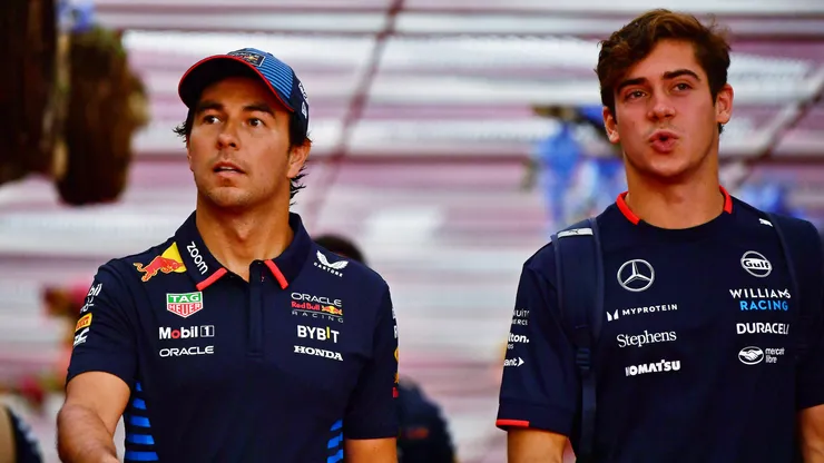 Sergio Pérez y Franco Colapinto, pilotos de la Fórmula 1.