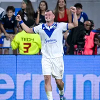 Boca mostró una pálida imagen en Liniers y perdió ante un Vélez que se afianza en lo más alto