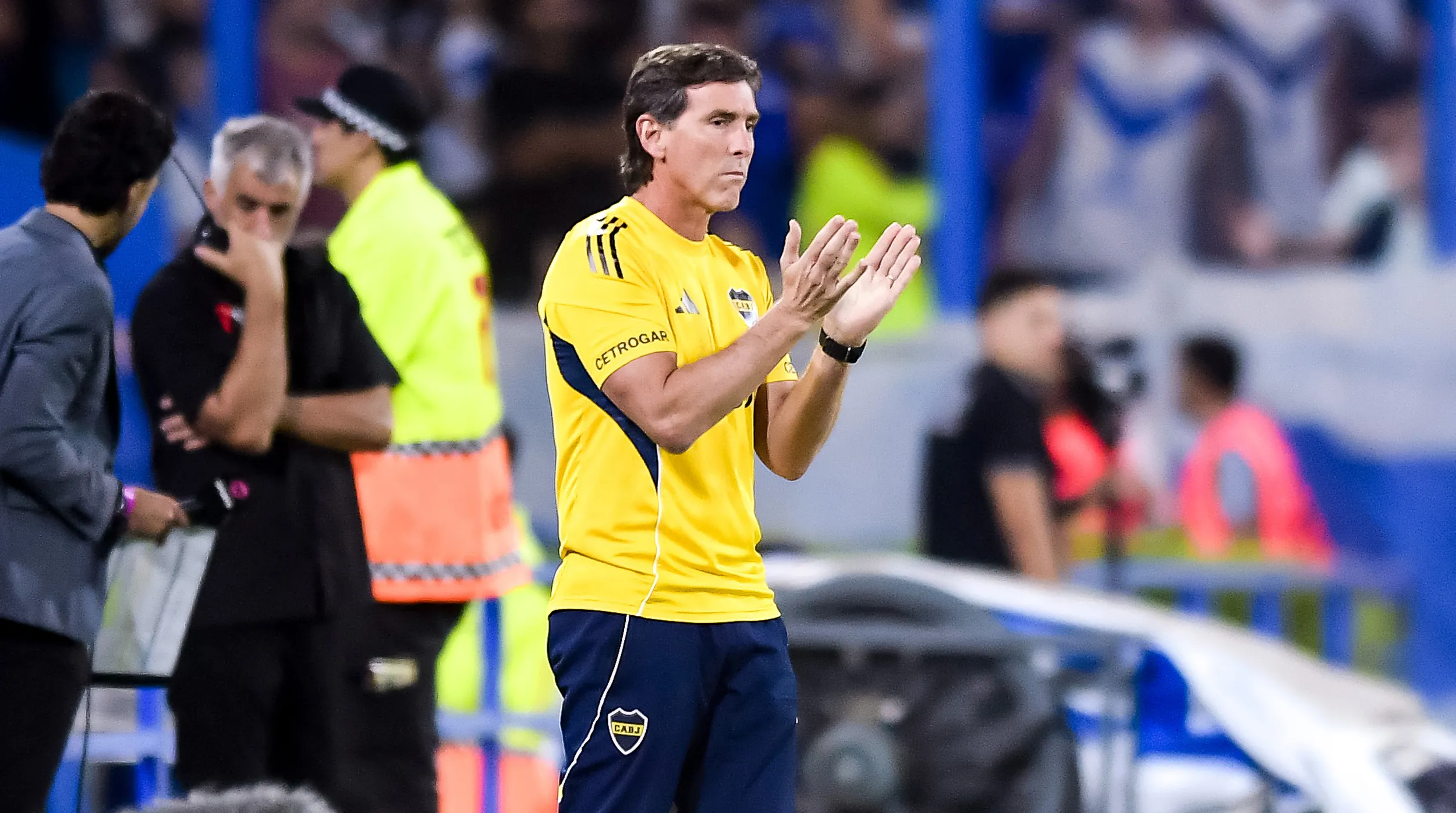 Claudio Úbeda, durante la preocupante derrota de Boca ante Vélez.