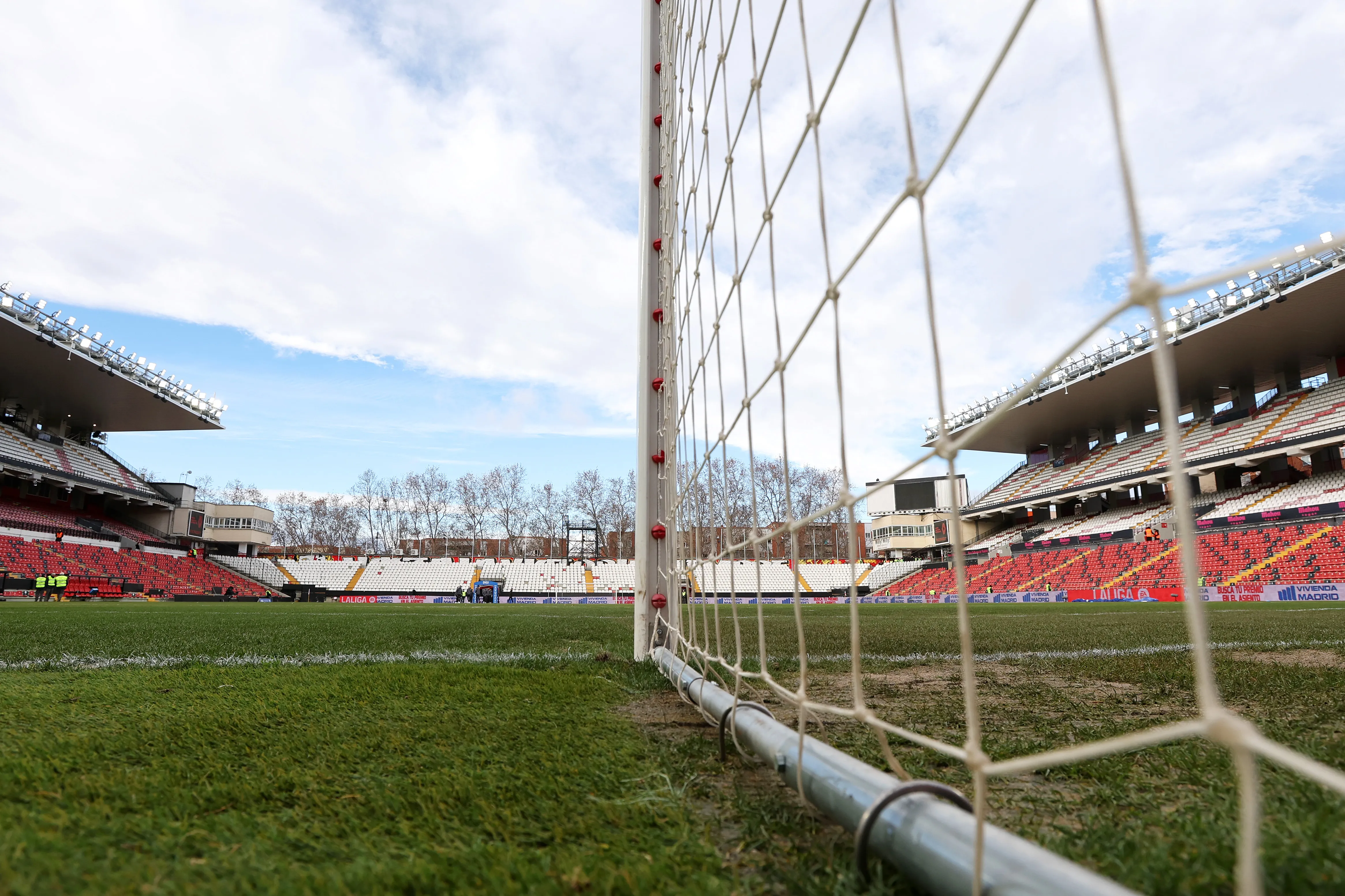 El Estadio de Vallecas no se encuentra en buenas condiciones (Getty Images).