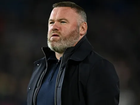 Wayne Rooney estalló contra el hincha viral de Manchester United que no se corta el pelo: “Devastado”