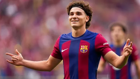 Ronald Araujo dijo que los mejores tienen que estar en los mejores equipos cuando le preguntaron por Julián Alvarez y el Barcelona.
