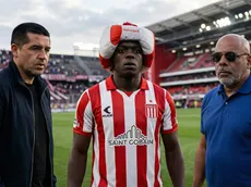 Chicho Serna habló en Colombia del pase frenado de Cetré a Boca y defendió a Riquelme de la sospecha de “tacaño”