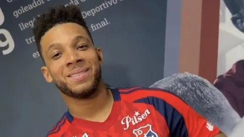 El ex Boca fue presentado como nuevo jugador del DIM.