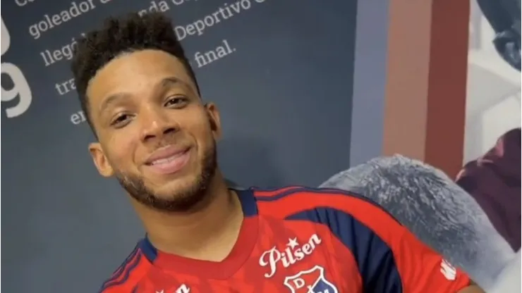 El ex Boca fue presentado como nuevo jugador del DIM.