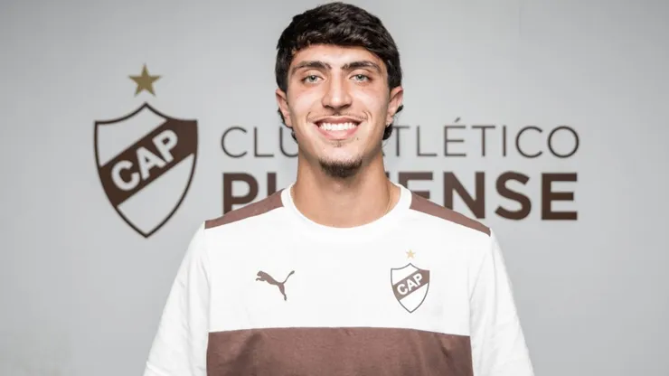 Mateo Mendía, defensor de Boca cedido en Platense.