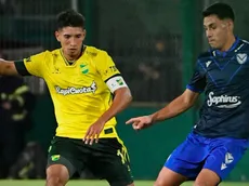 En el duelo de invictos, Defensa y Vélez no se sacaron diferencias en Varela