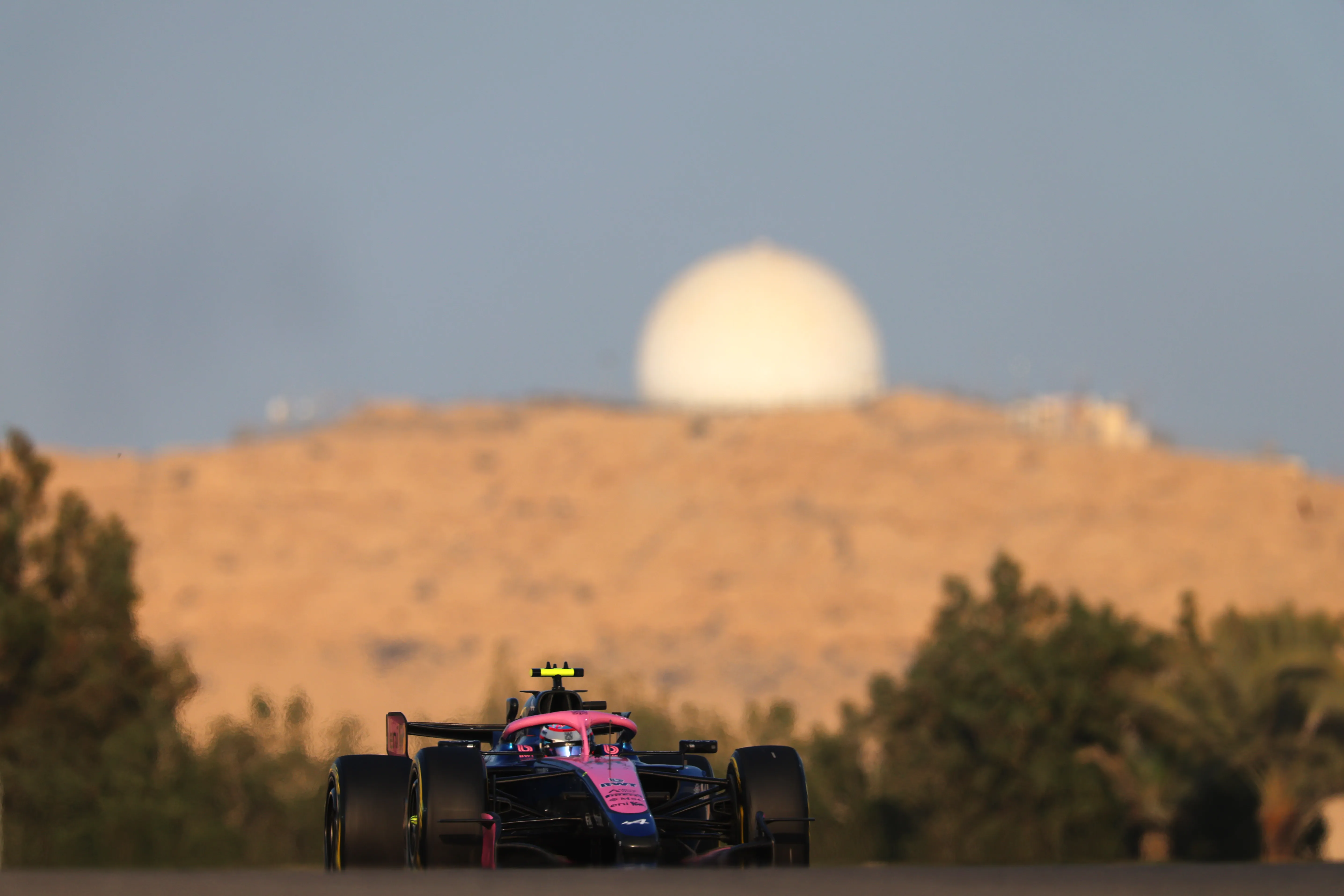 Colapinto en su Alpine en Bahréin. (Foto: Getty).