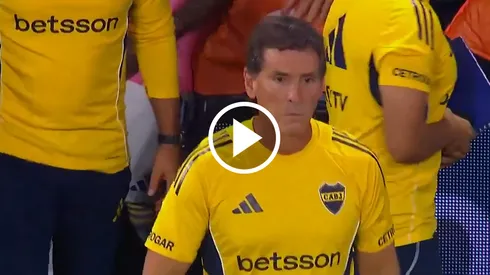 Úbeda se fue reprobado de La Bombonera, al igual que todo el plantel.