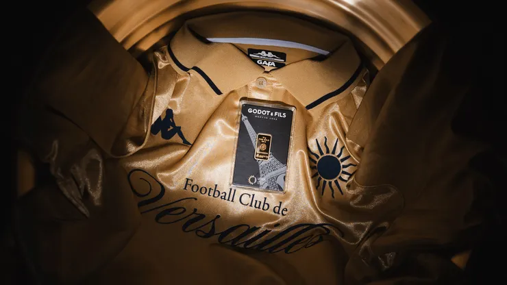 El FC Versailles del ascenso francés, dispuesto a todo para ganar segudores