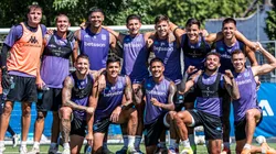 El plantel de Racing entrena con la mente puesta en Boca.