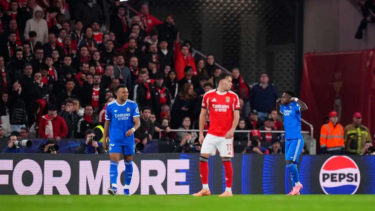 Vinícius Júnior celebra su gol ante Benfica.