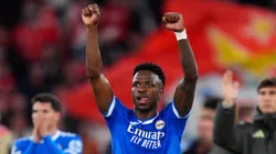 Vinícius, el protagonista dentro y fuera de la cancha de una noche escandalosa en Lisboa.