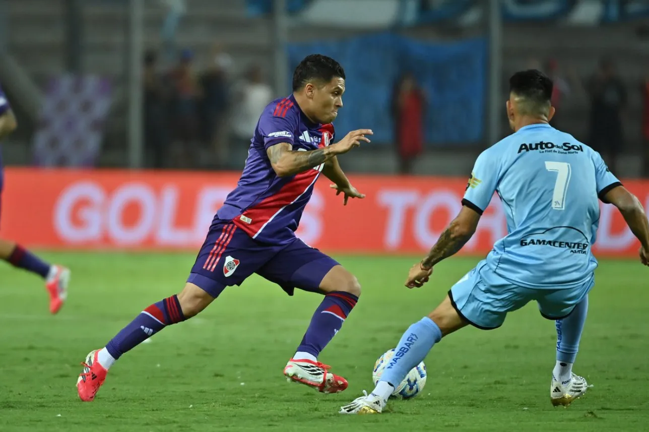 Una de las apariciones de Juan Fernando Quintero. (Foto: Prensa River)