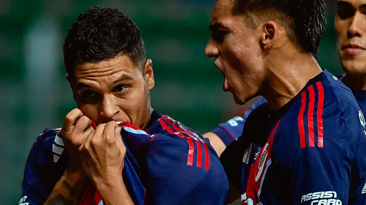 Juanfer Quintero celebra su gol ante Ciudad de Bolívar.