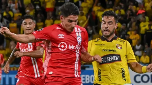 Argentinos ganó la ida ante Barcelona.