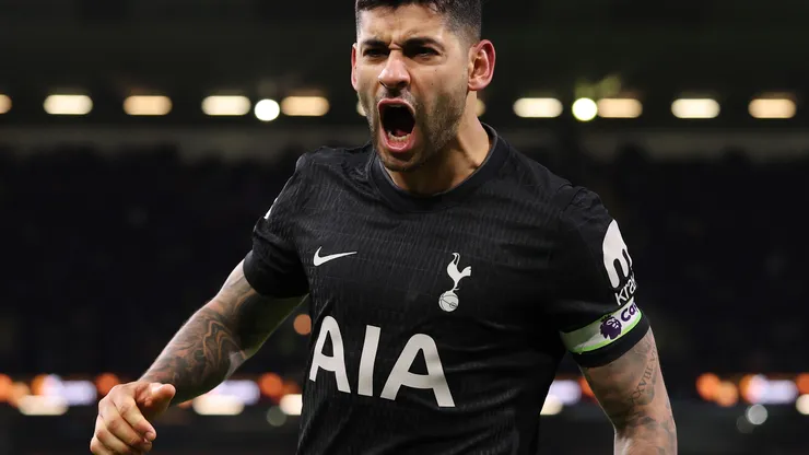 Ange Postecoglou destacó una vez más a Cuti Romero