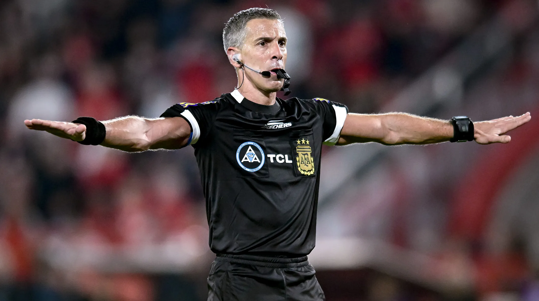 Hernán Mastrángelo, el árbitro de Estudiantes vs. Lanús. (Getty Images)
