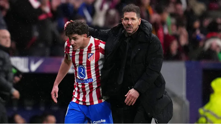 En Atlético de Madrid se debate si el titular, en lugar de Julián Alvarez, no debería ser Ademola Lookman, que acumula 4 goles y 2 asistencias en 6 partidos.