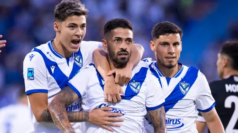 Lanzini anotó el primero para Vélez.
