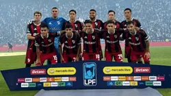 Así salió a jugar River en Liniers.