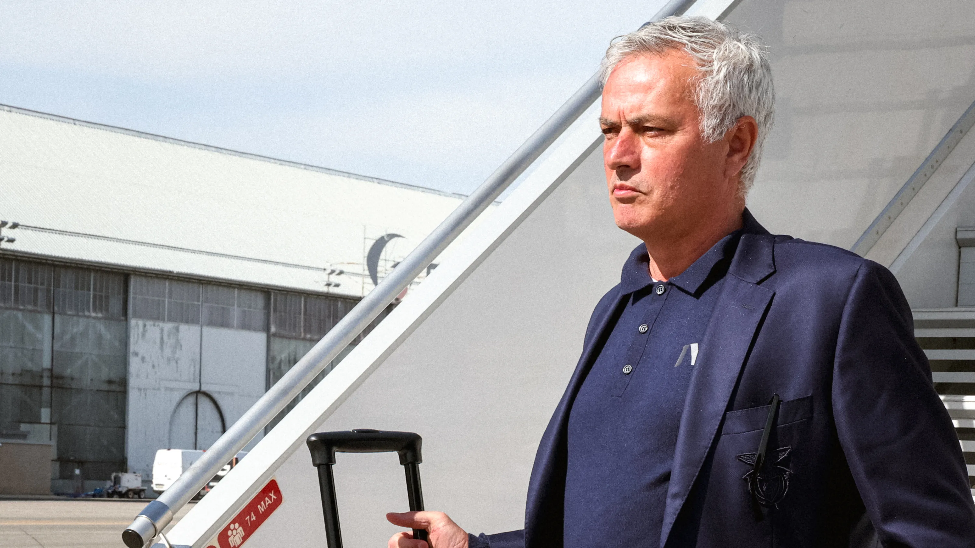 Mourinho no asistió a la rueda de prensa justificándose en su expulsión.
