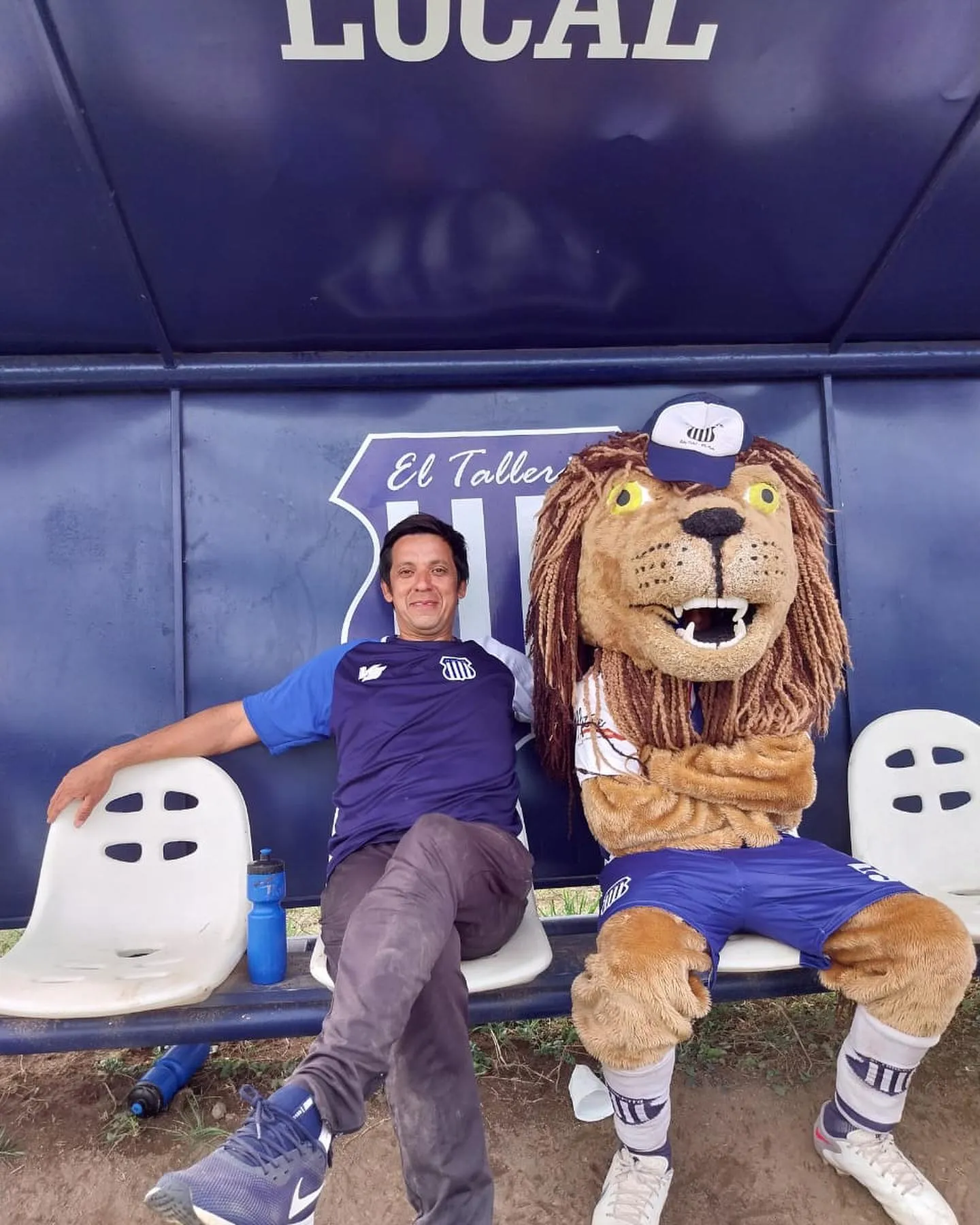 El Yerbatero en el club que fundó: el Tallerito. Foto El Tallerito de Villa María.