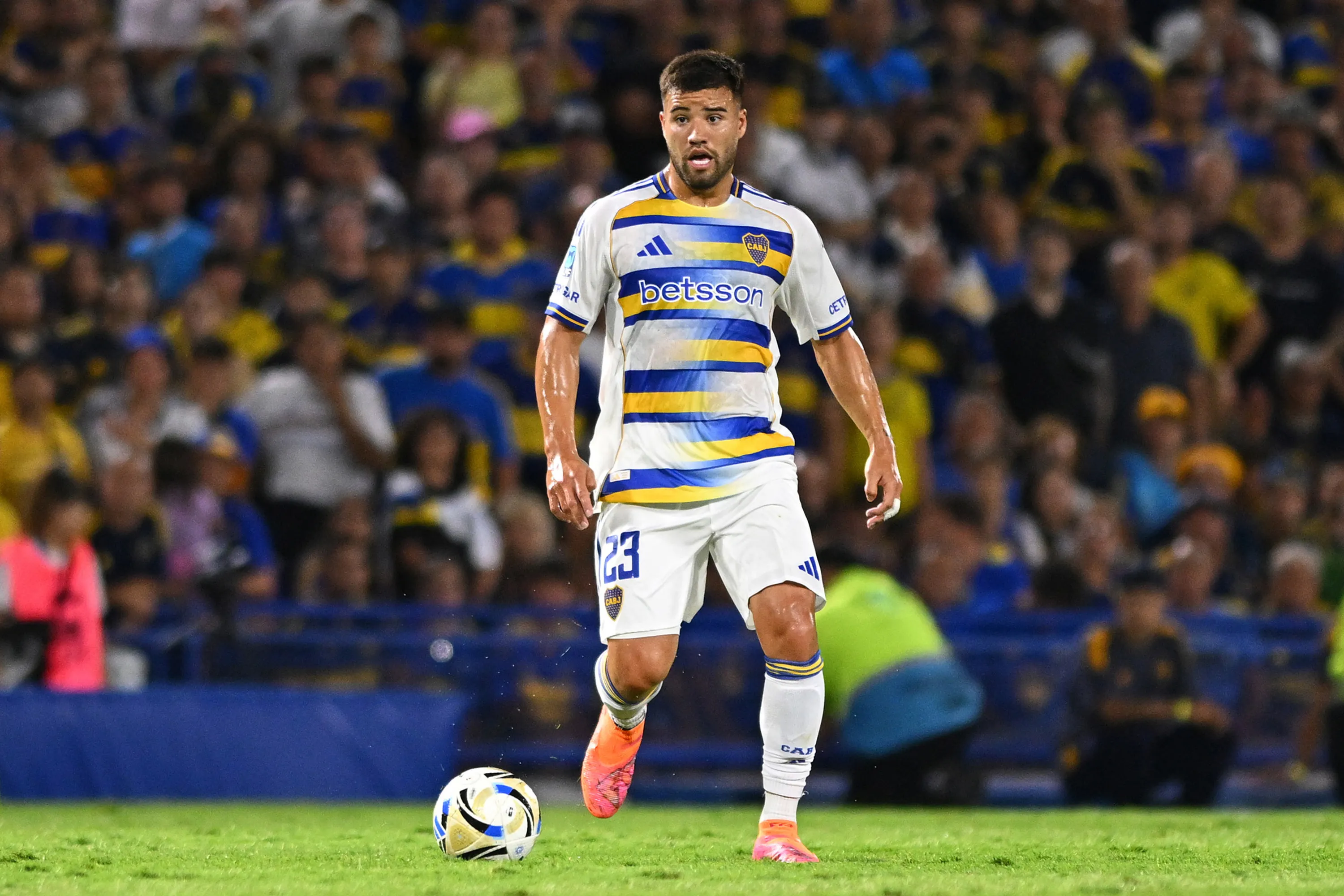 La lesión de Barinaga le abrió un lugar a Weigandt en su regreso a Xeneize.