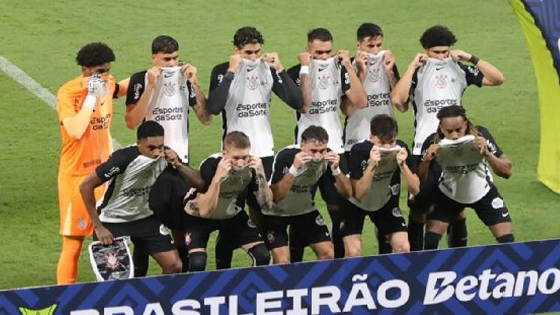 El gesto del Corinthans que se hizo viral tras Benfica vs. Real Madrid.