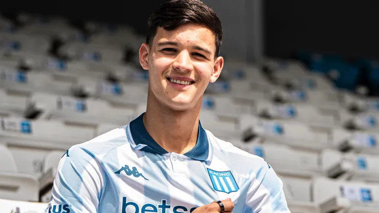 Valentin Carboni, futbolista de Racing.
