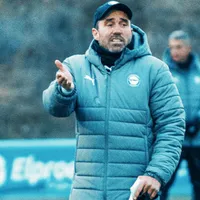 Mientras define su llegada a River, Coudet dirigirá su última práctica en Deportivo Alavés